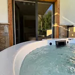 Kominkowy Chill - Jacuzzi, Sauny & Wybrane Z Prywatnym Jacuzzi Apartment
