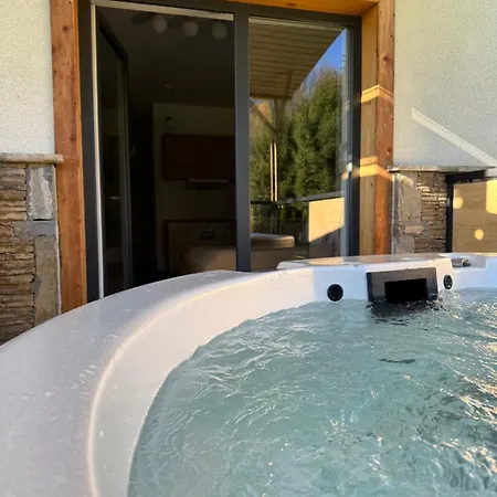 Kominkowy Chill - Jacuzzi, Sauny & Wybrane Z Prywatnym Jacuzzi Appartamento